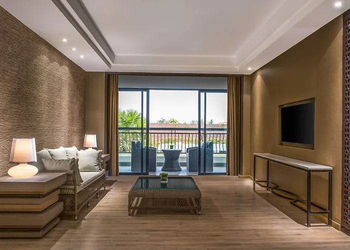 Courtyard By Marriott Hotel 5*