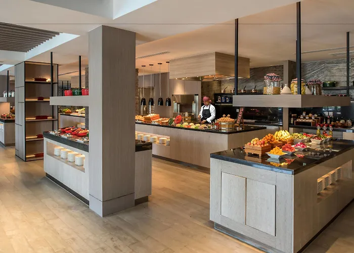Courtyard By Marriott 5*