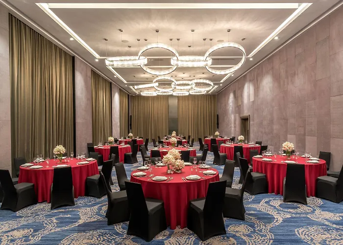 Courtyard By Marriott 5*