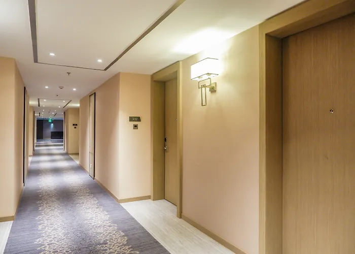 Courtyard By Marriott